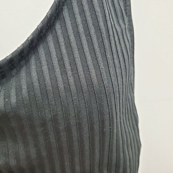 BCBGeneration Women's Black Ribbed Cut Out Stomach Back One Piece Swimsuit L - Picture 2 of 7